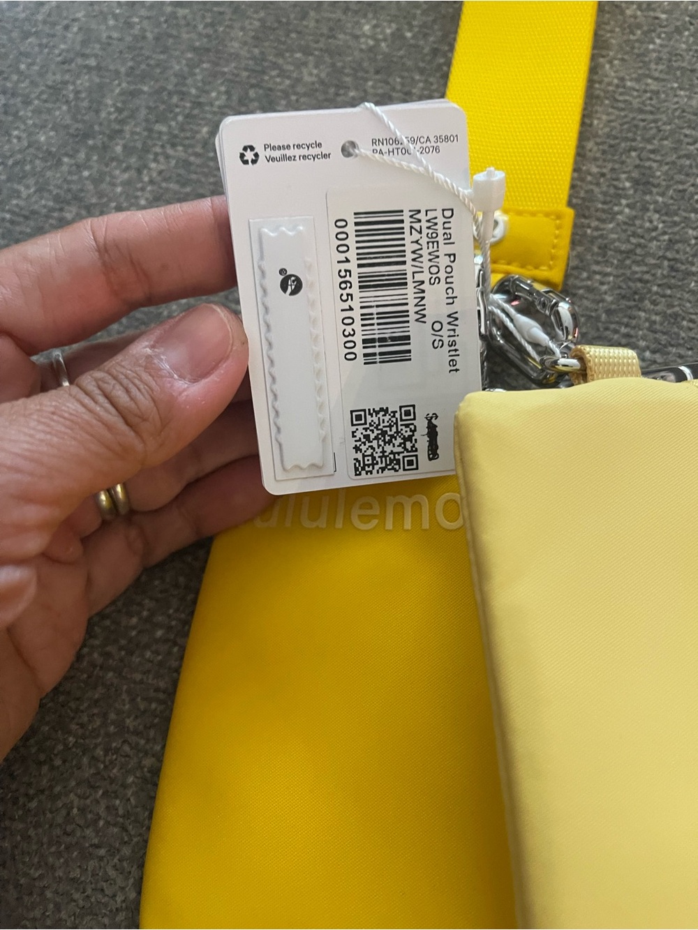 lululemon Athletica Dual Pouch Wristlet in Yellow - Picture 2 of 2